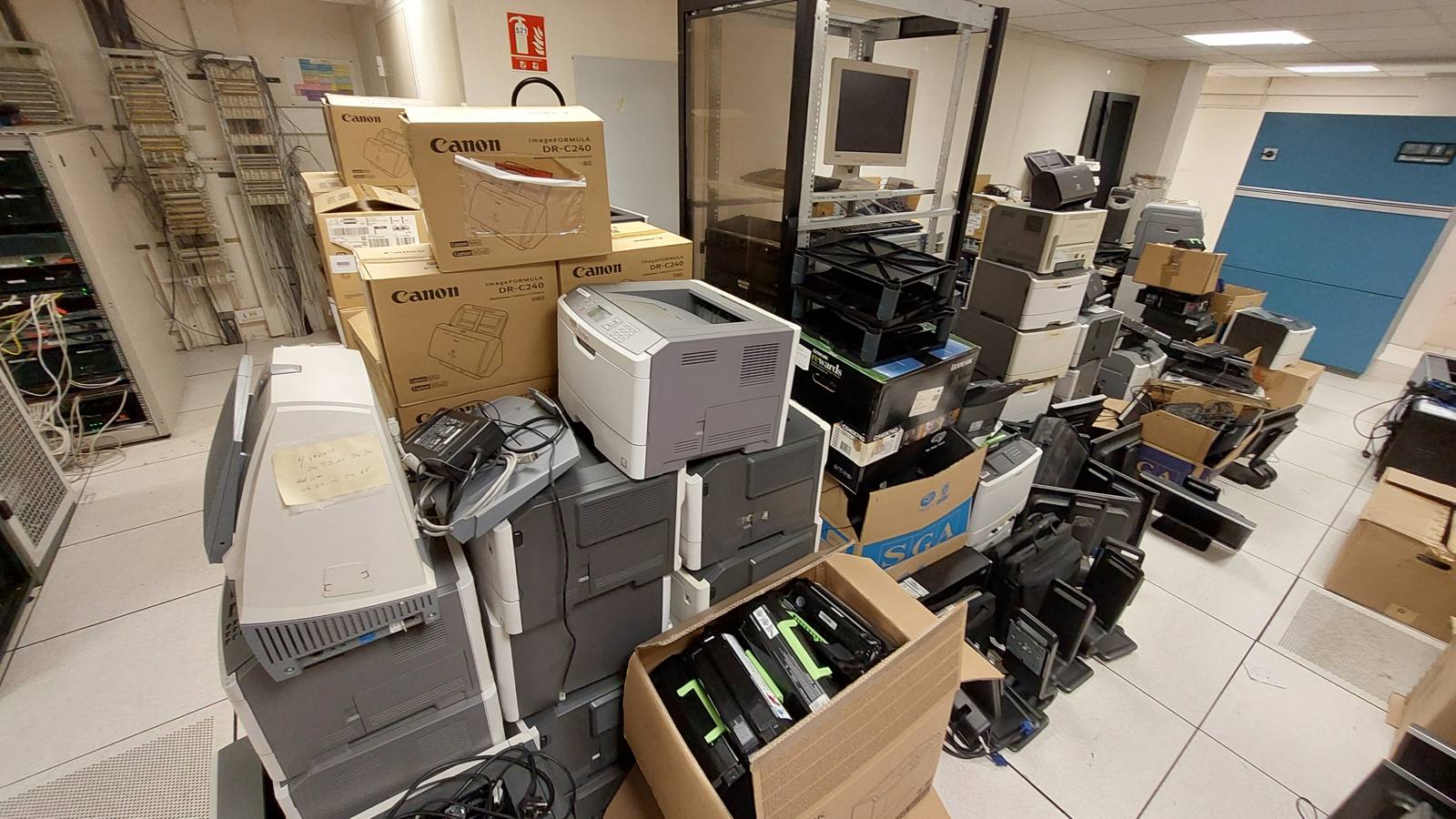 Collecte de matériel informatique DEEE